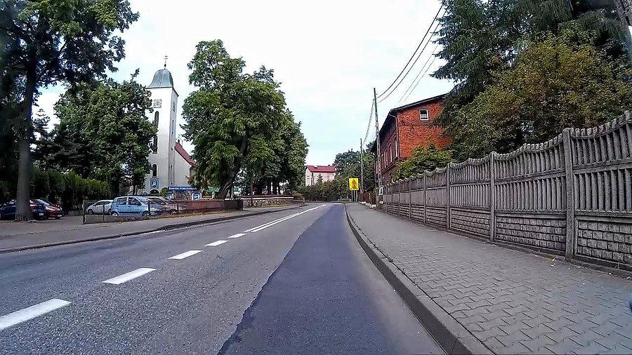 W Bujakowie przy kościele