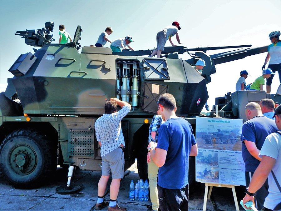 PIKNIK LOTNICZY połączony z uroczystymi obchodami święta 49 Bazy Lotniczej - Pruszcz Gd.... ;)
