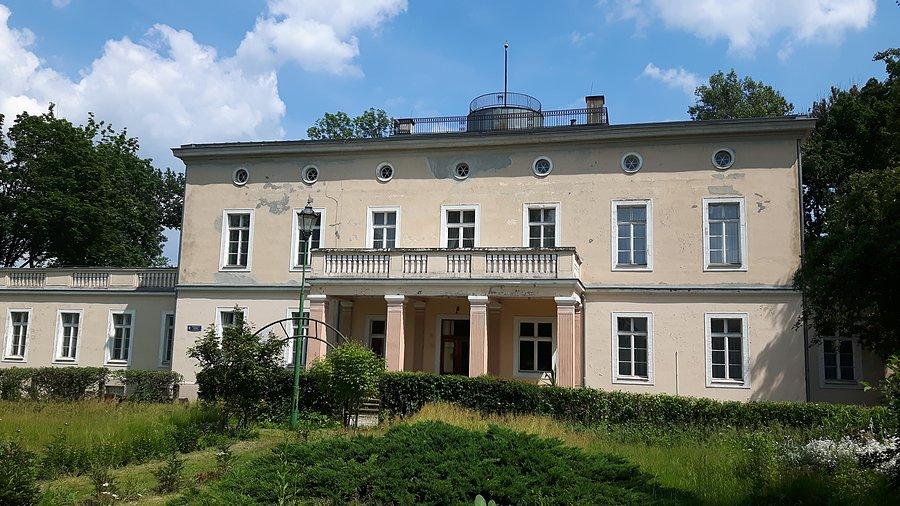 Pałac w Błotnicy Strzeleckiej