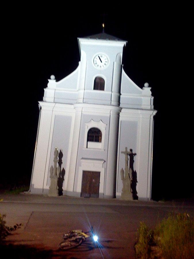 Krzywy kościół w dawnej Karwinie
