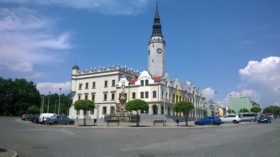 Odbudowany ratusz