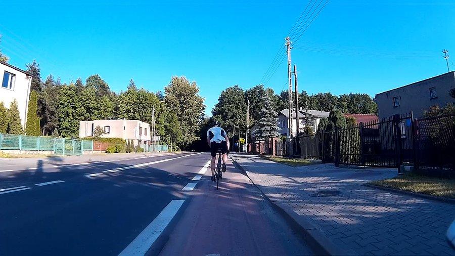 Jakiś czas jadę za nim