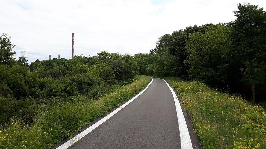 Międzymostowy luksus rowerowy
