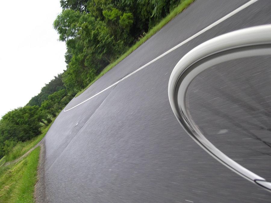 Z Olzy do Darkovičky po mokrym asfalcie