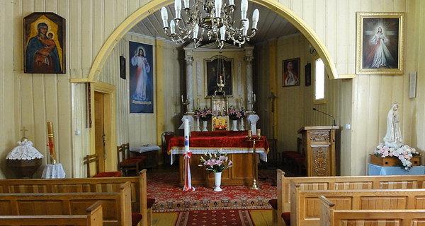 Wnętrze kościoła w Kościeniewiczach