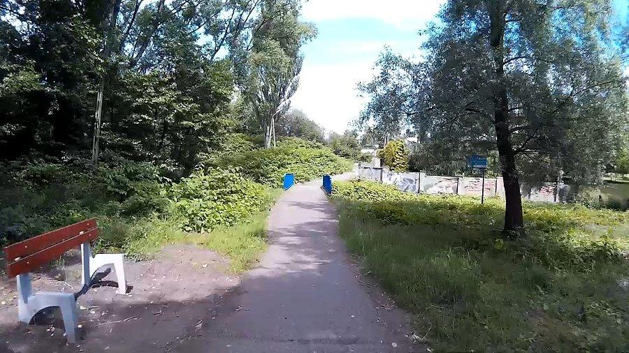Niedawno postawili tą ławeczkę.... komu to przeszkadzało?