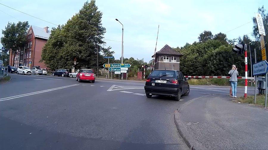 Opuszczają szlabany