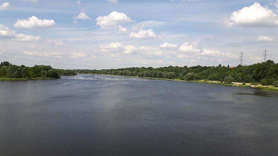 Narew z zapory w Dębem