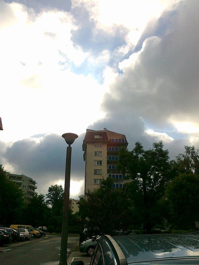 Raneki był pochmurny
