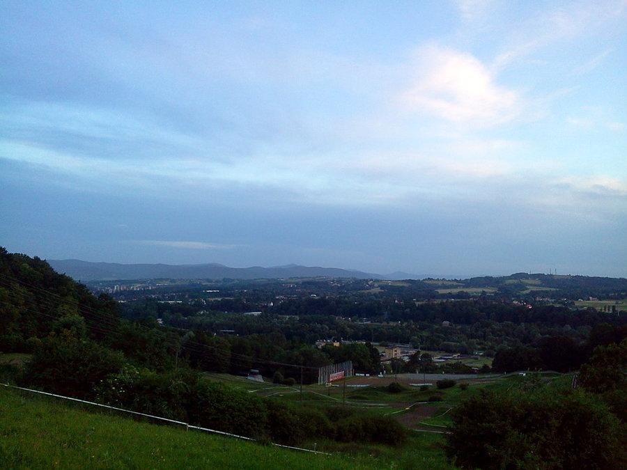 Widoczek na Czeski Cieszyn i Beskidy