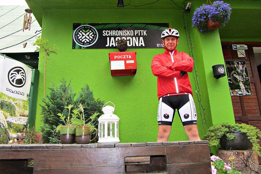 Schronisko Jagodna - na tle nazwy