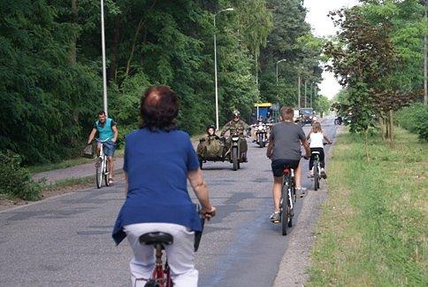 Jadą i jadą