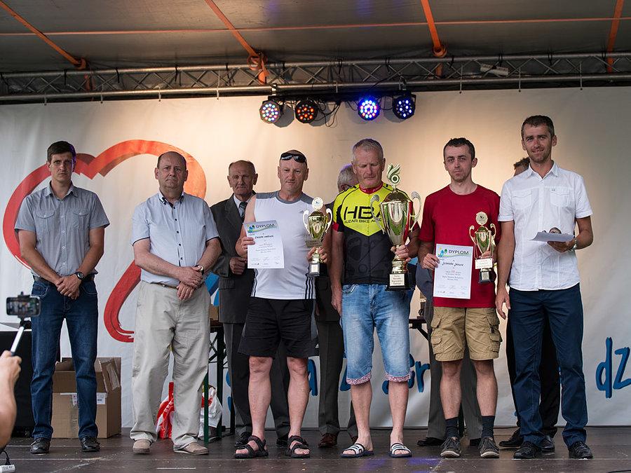 Dekoracja zwycięzców