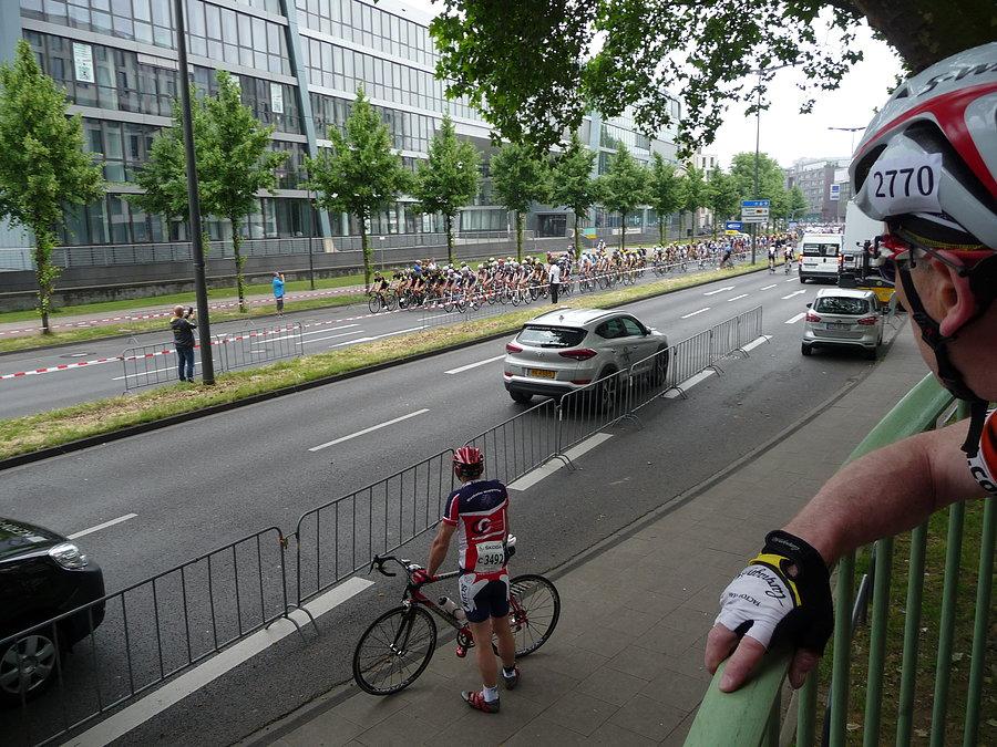Rund um Köln - German Cycling Cup - Skoda Velodom - start wyścigu UCI - profi