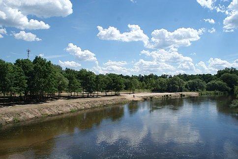 Plaża nad Pilicą w Spale