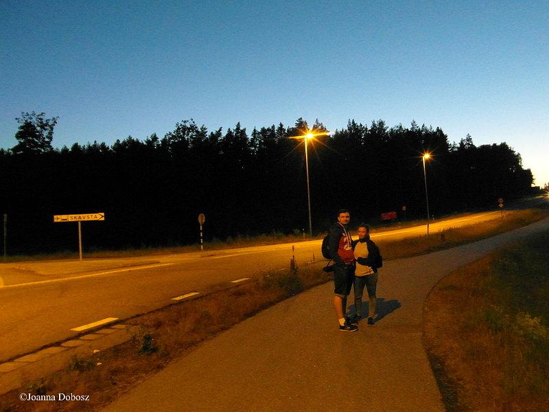 Spacer na lotnisko Skavsta - białe noce Szwecja -godzina 23.30