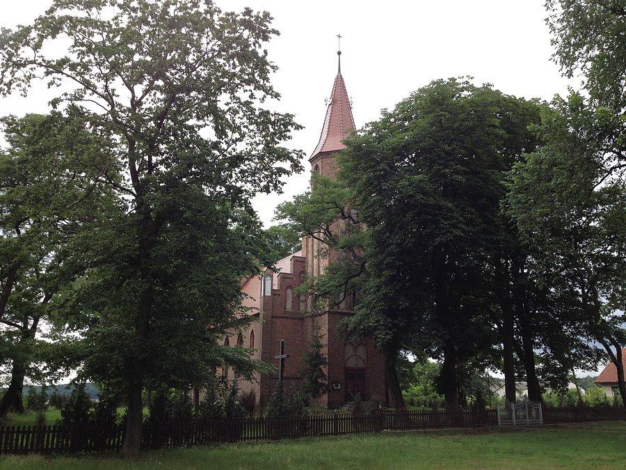 Wartosław - neogotycki poewangelicki kościół pw. Najświętszego Serca Pana Jezusa z 1854 r