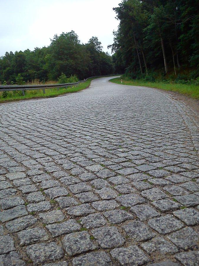 Ładna granitowa kostka , taką lubię ! :-) okolice wsi S