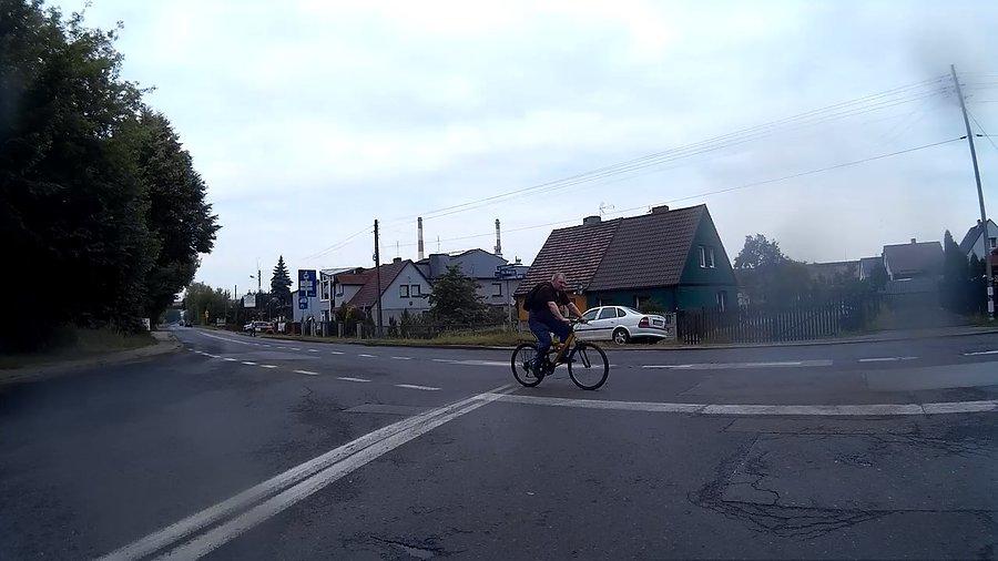 Uff... są jednak dzisiaj rowerzyści
