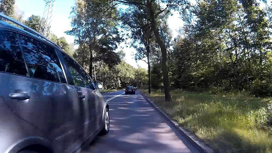 Wczoraj też jakiś baran tak blisko mnie minął