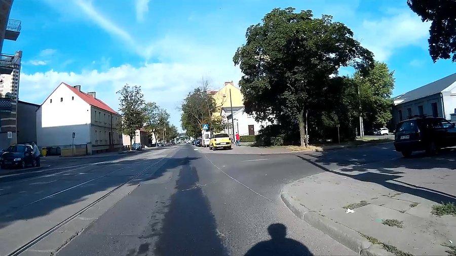 Na Zabrskiej znów pusto?