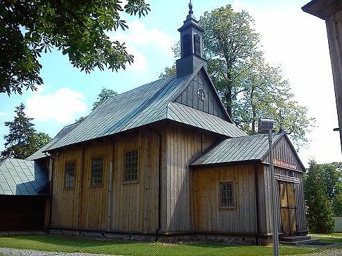 Drewniany kościół w Żukowie - niestety zamknięty na cztery spusty