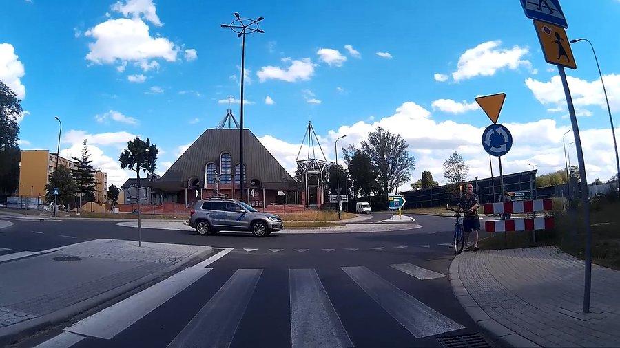 Czyżby to samochód googlea?