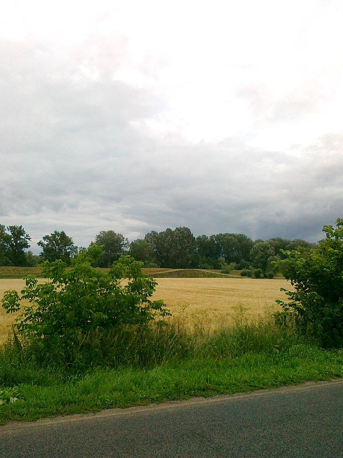 Widok na wał wiślany