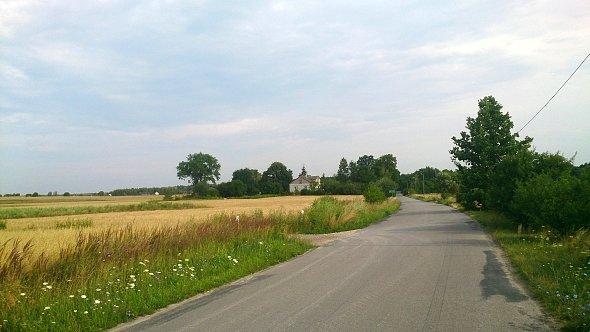 Lokalna droga w Prawiednikach