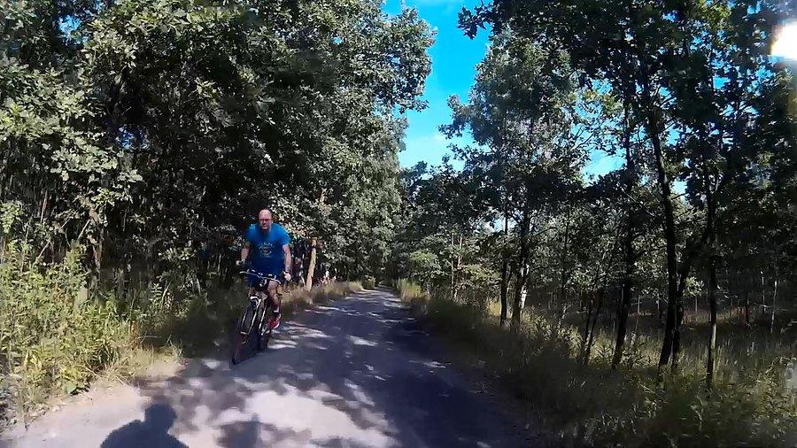 Nie tylko ja na rowerze