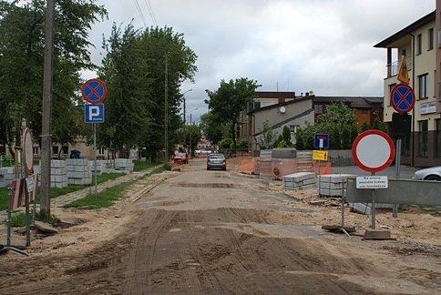 Ul. Grunwaldzka - na wysokości szkoły Tomek