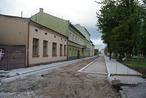 Ul. Wschodnia - na wysokości skweru