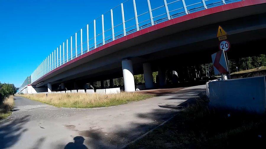 Tych głazów tutaj jeszcze niedawno nie było