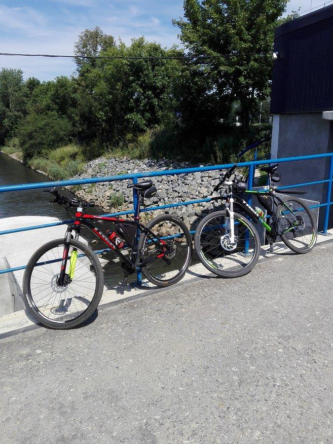 Trek-i