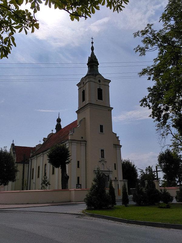 Kościół parafialny pw. Narodzenia Najświętszej Maryi Panny i św. Mikołaja - Błogie Szlacheckie