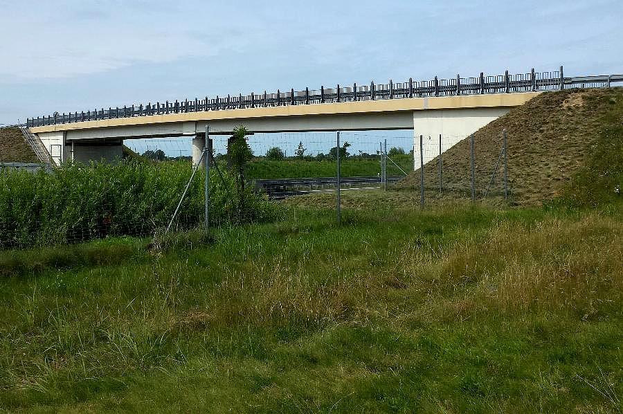 Przeprawa nad S 10 do Kunowa