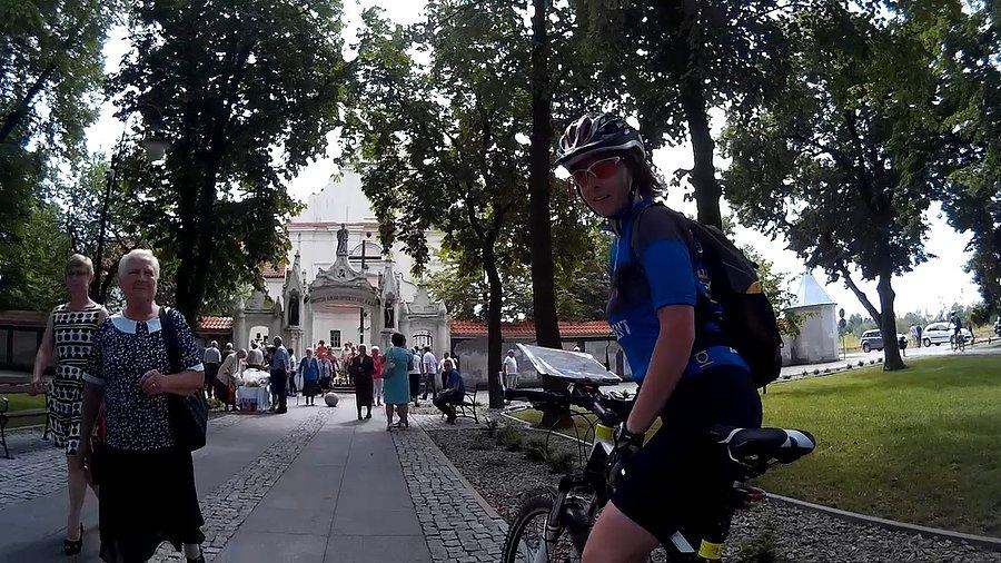 Przed Sanktuarium