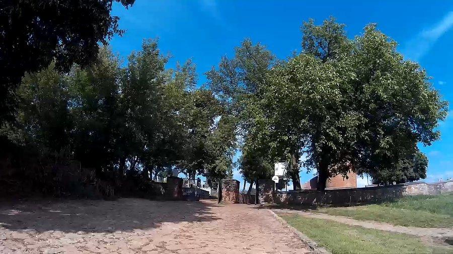 Na podjeździe do Idziego