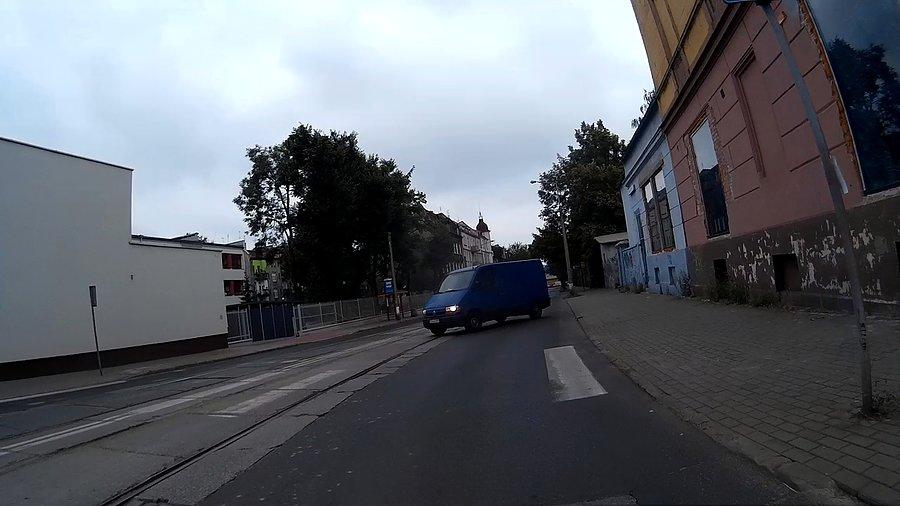 Ruszanie z pobocza