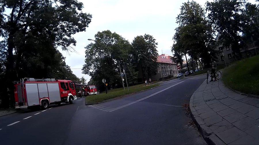 Coś się dzieje