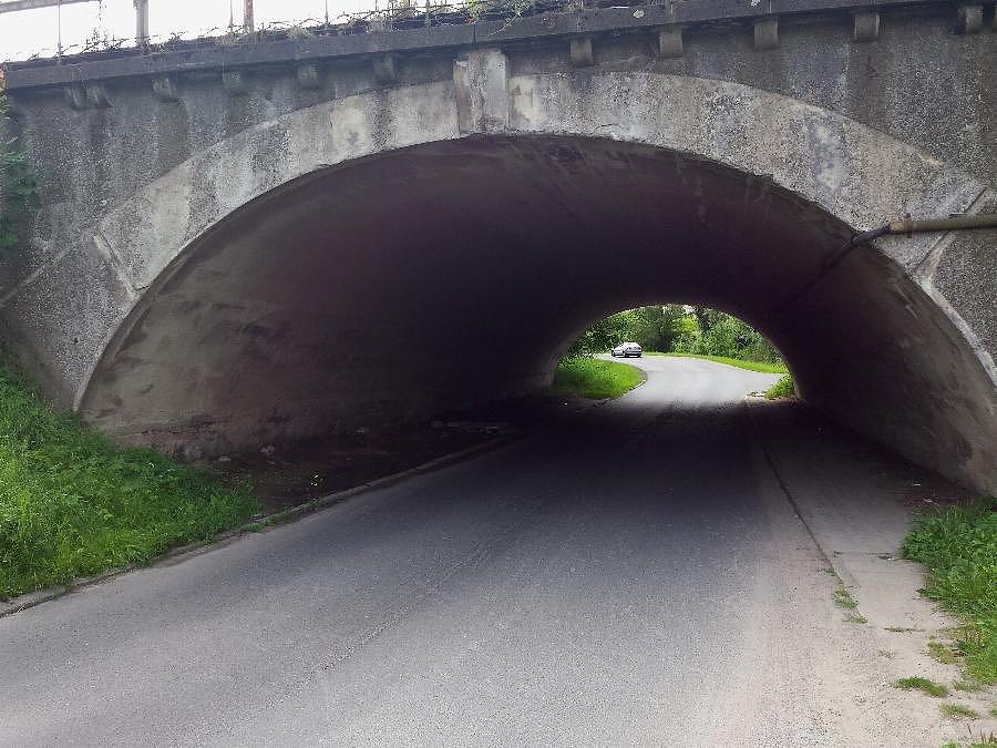 Wiadukt kolejowy nad Składową