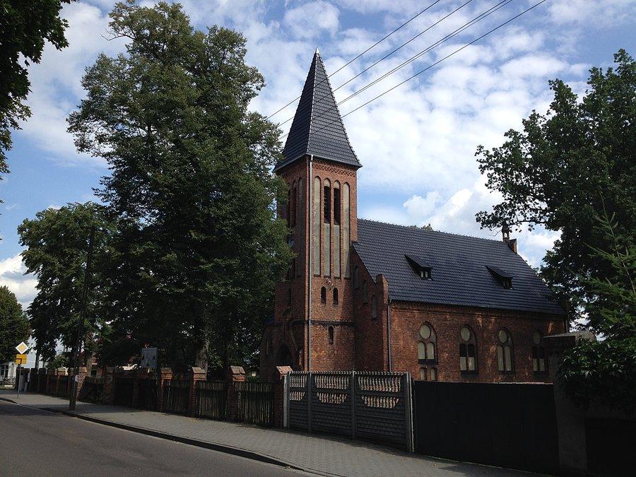 Zabytkowy kościół ewangelicki w Ryczywole. Zbudowany w latach 1896-1898
