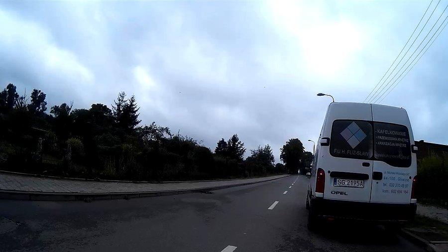 Po diabła chwilę wcześniej mnie wyprzedzał?