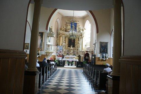 Wnętrze będkowskiego kościoła
