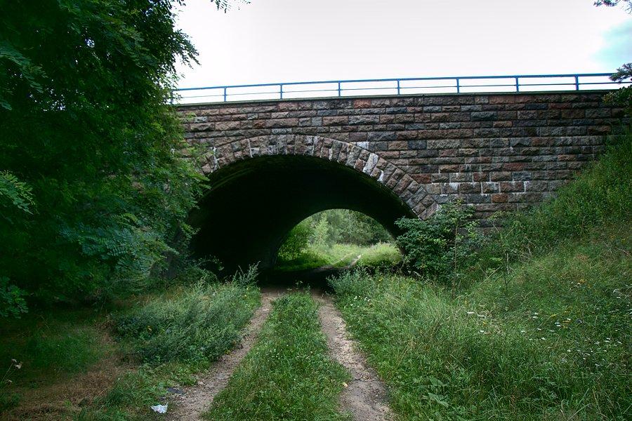 Wiadukt pod drogą 142