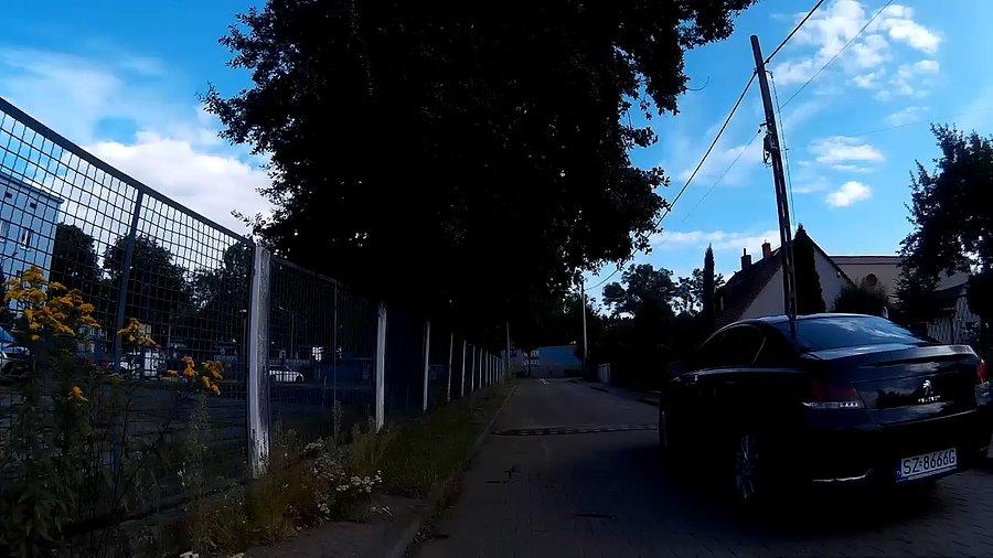 Fajne auto, ale 10 km/h to przesada