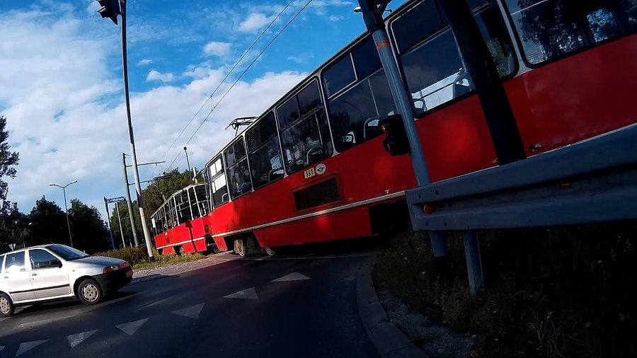 Tramwaj na rondzie w Zabrzu
