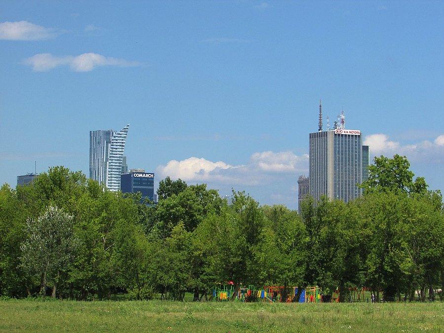 Widok z Pola Mokotowskiego