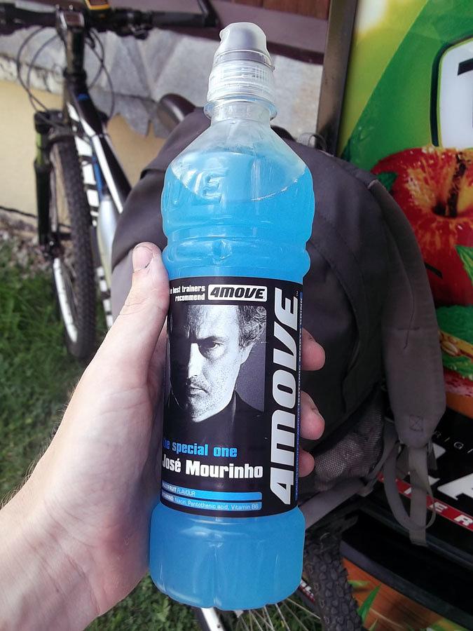 I niebieskie coś