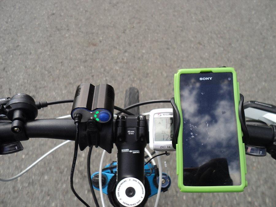 Folia mi schodzi z telefonu :(